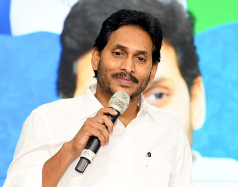 లోకసభ లో 15మంది ఎంపీలతో అభివృద్ధికి సహకరిస్తాం – జగన్ మోహన్ రెడ్డి